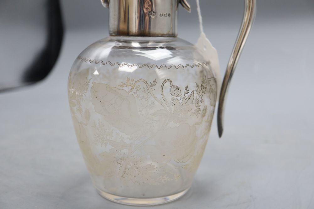 An Edwardian silver mounted etched glass claret jug, Birmingham, 1907, height 19.7cm.